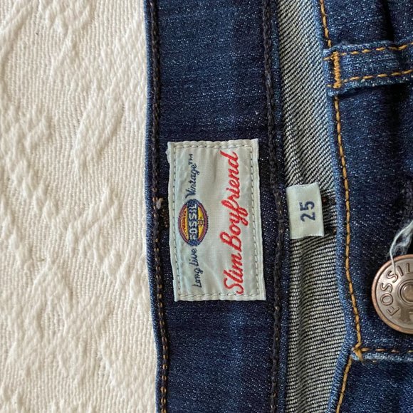 Fossil Slim Boyfriend Dark Wash Jeans Size 25 some distressing 5 pocket Casual - Picture 3 of 11